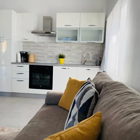 Appartement Erika - For 2 Near The